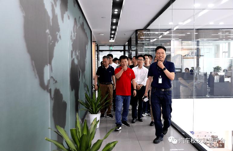 探访智造标杆，共筑产业生态——汽车校友联盟企业走访活动之无锡众颖汽车零部件、众鑫模具、颖卿科技