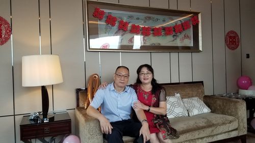 政源卿颖世纪婚礼 当爱意与科技共赴星辰大海